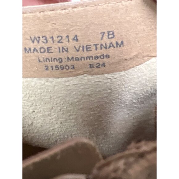 Cole Haan Naia Women's Ankle Boots Tan Suede Chelsea Pointed Toe Size 7 NEW - Picture 10 of 10